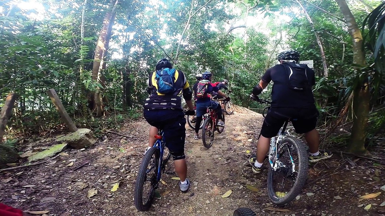 bukit timah trail biking