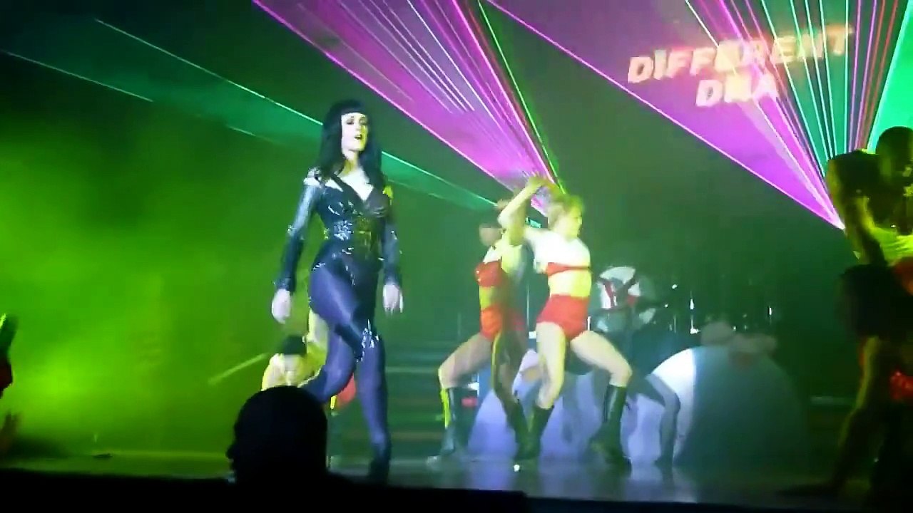 Katy Perry E.T.  - California Dreams Tour Spandex Ass Edit