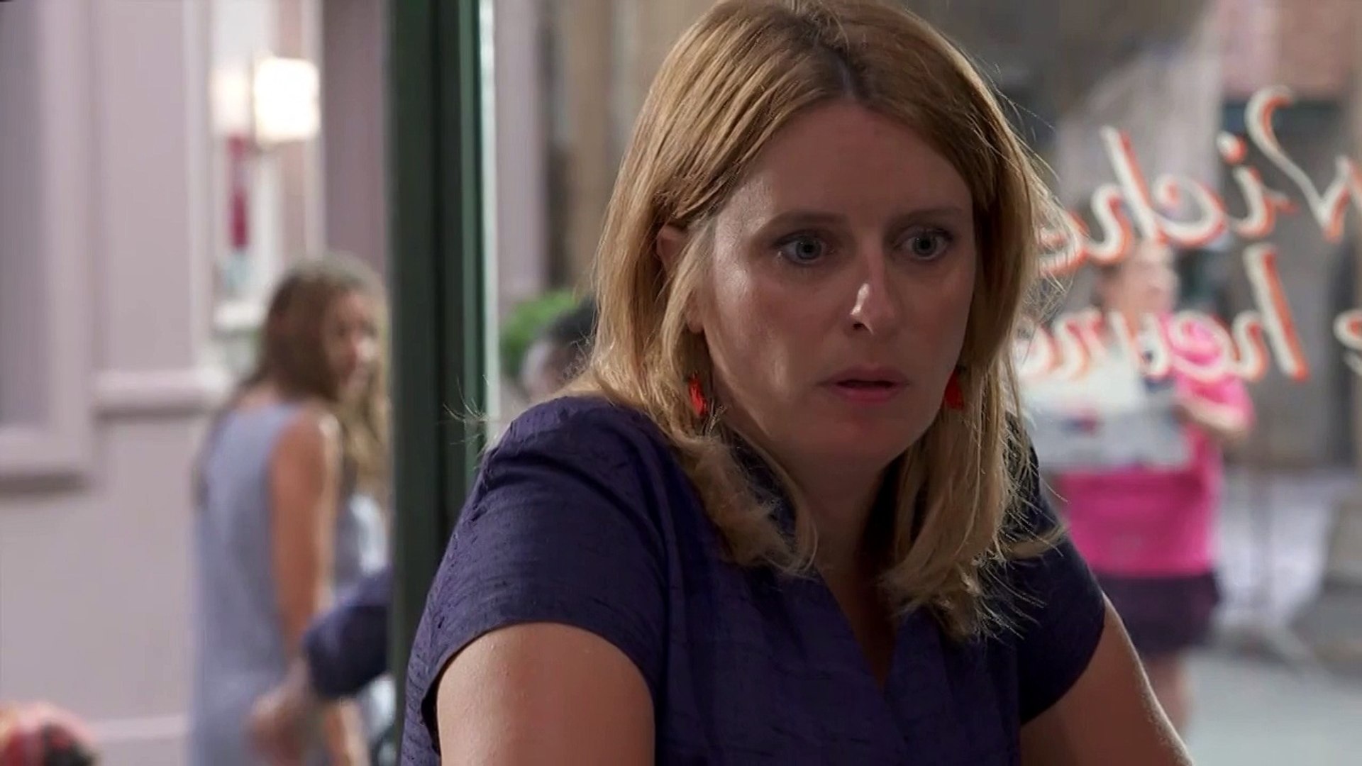 Plus Belle La Vie 4510 Indiscrétion : Luna - Blanche : le clash ! - Vidéo Dailymotion