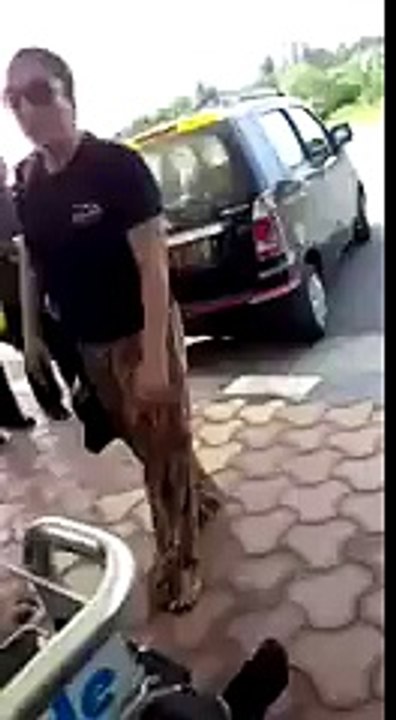 واحد يضرب أمو على خاطر مرتو !!!!! توا هذا راجل ؟؟؟