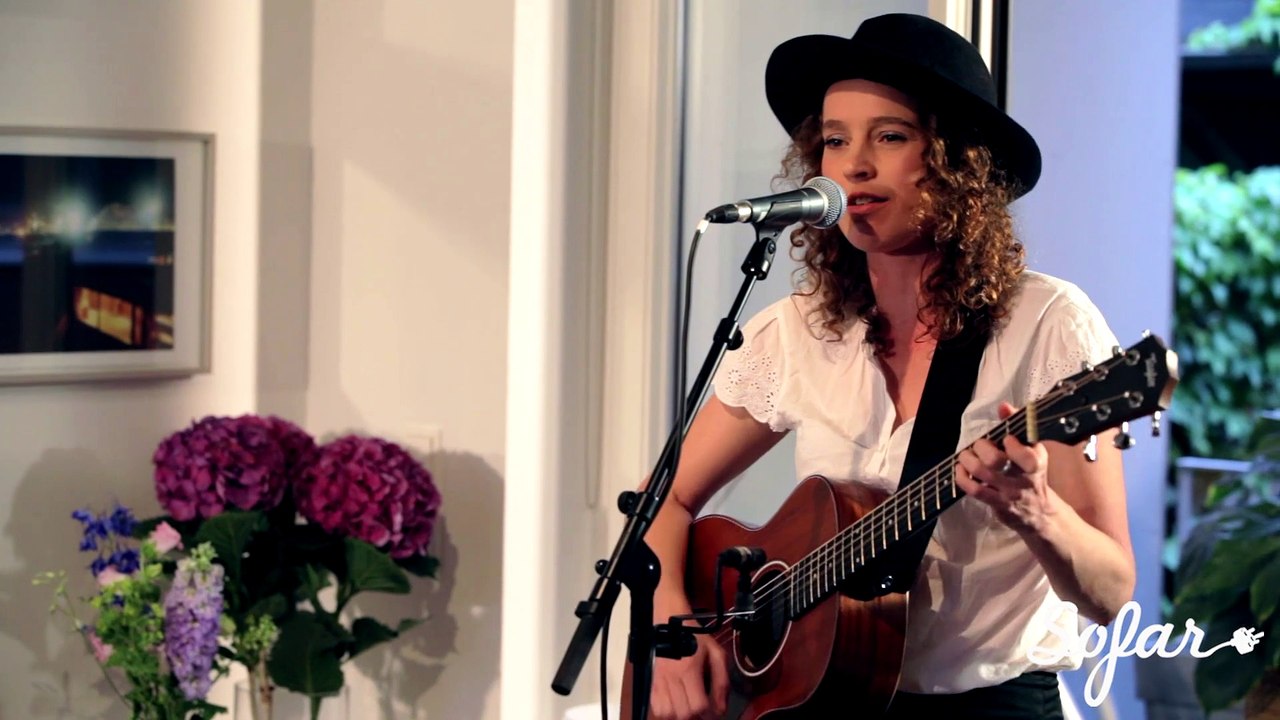 Georgie Fisher - Sunday in July | Sofar Munich