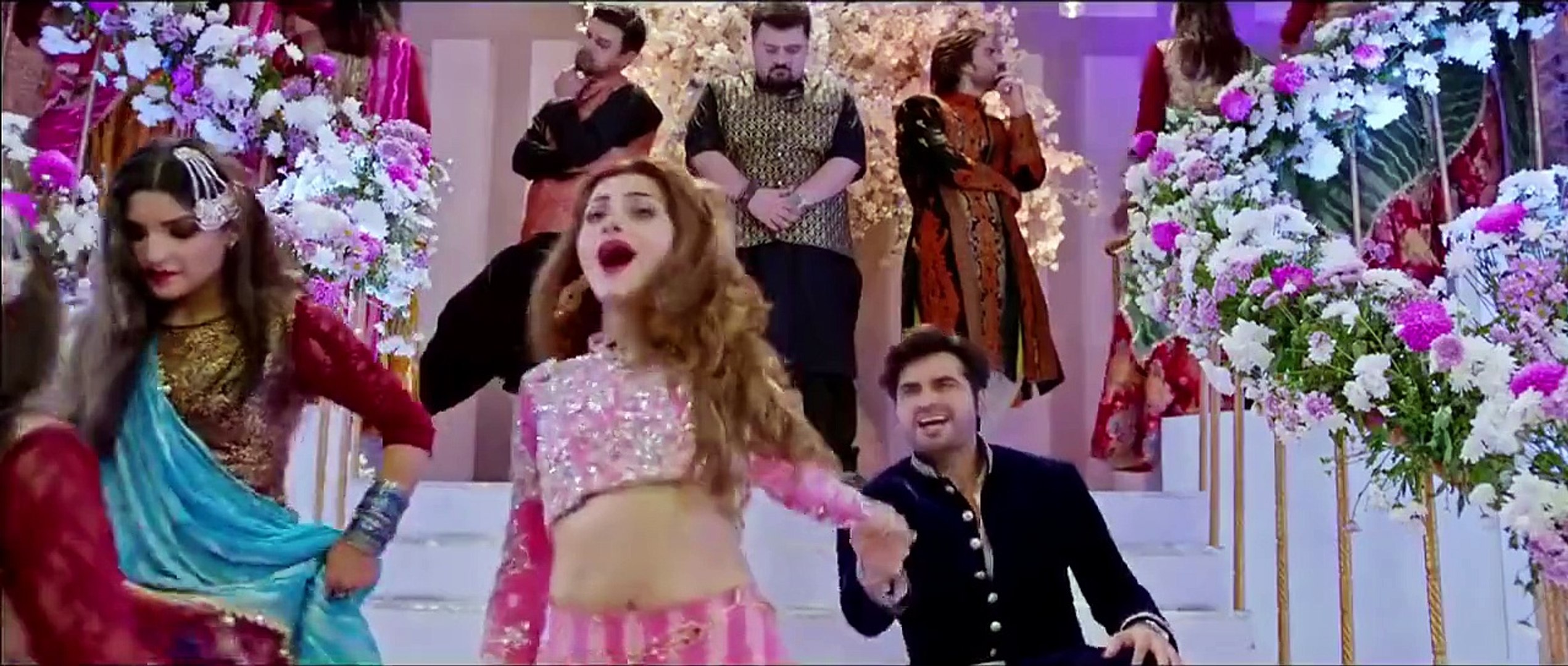 Jalwa - OST - Jawani Phir Nahi Aani - Sexy Sohai Ali Abro dance -  [FullTimeDhamaal] - video Dailymotion