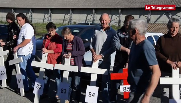 Pontivy. Emotion pour les 80 salariés de JH Industries