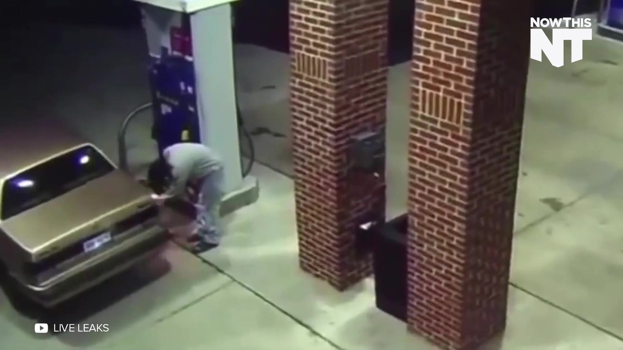 This Guy Started A Fire When Trying To Kill A Spider