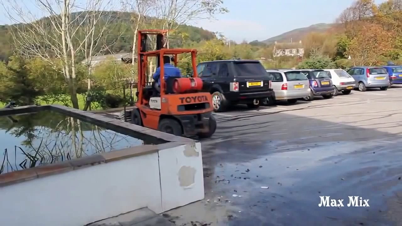 Forklift fail and accident compilation [Full Episode]