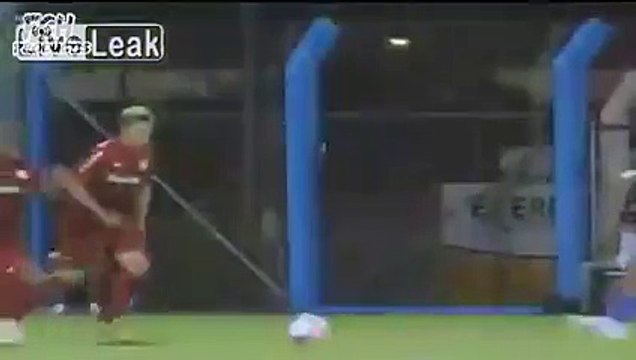 Brutal flying kick to the chest in Brazilian football match