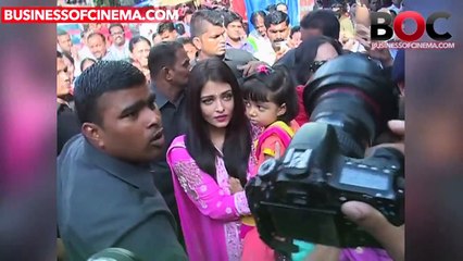 Aishwarya Rai Bachchan Visits Siddhivinayak Temple 2015