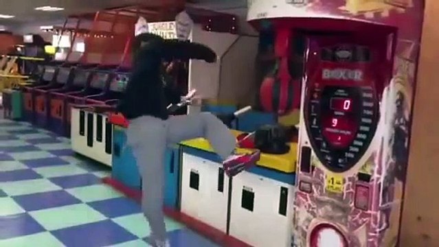 KICK MACHINE - KOREAN STYLE