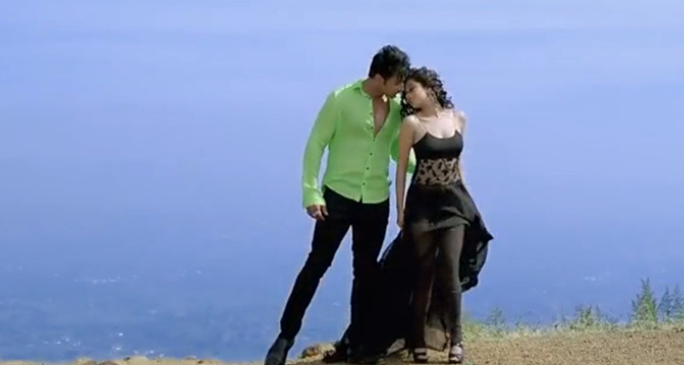 Ishq Ne Krazy Kiya Re - HD Hindi Movie Trailer [2015]