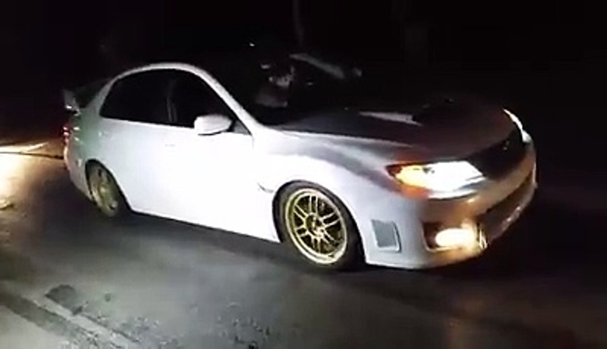 mitsubishi evo_Drift or smoking