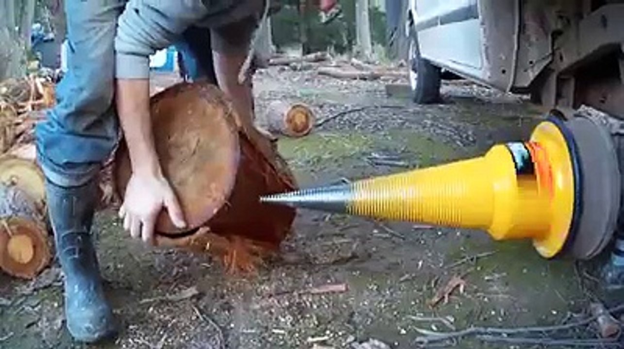 Wood_cutting_machine