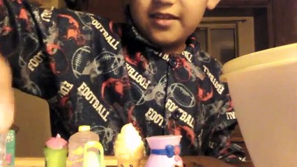 Shopkins Guessing Game With Panda Girl And Isabell