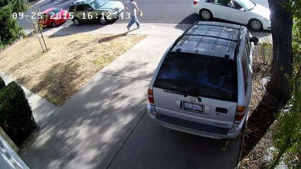 Man Takes Package, Owner Takes Purse 1