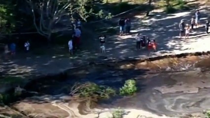 Un trou géant engloutit un terrain de camping australien