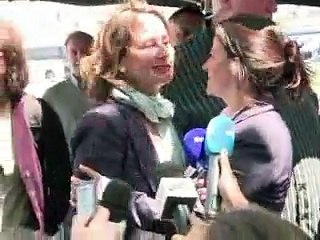 Trierweiler encourage l'adversaire de Royal et crée la stupeur