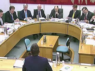 Barclays: Bob Diamond admet des "erreurs" et "comportements répréhensibles"