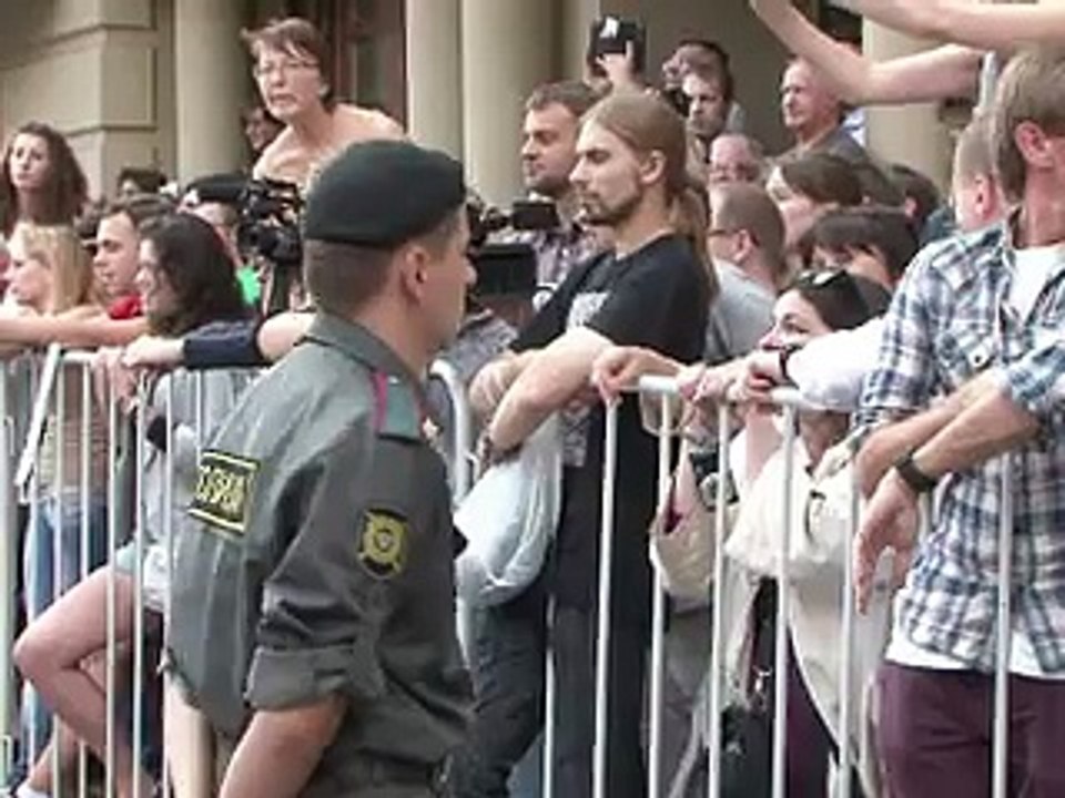 Russie: les trois femmes de Pussy Riot condamnées à deux ans de camp