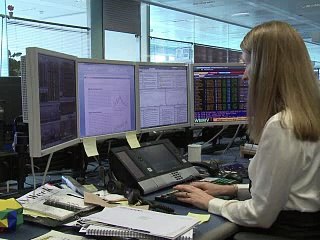 Juncker apporte son soutien à la Grèce à condition qu'elle redouble d'efforts