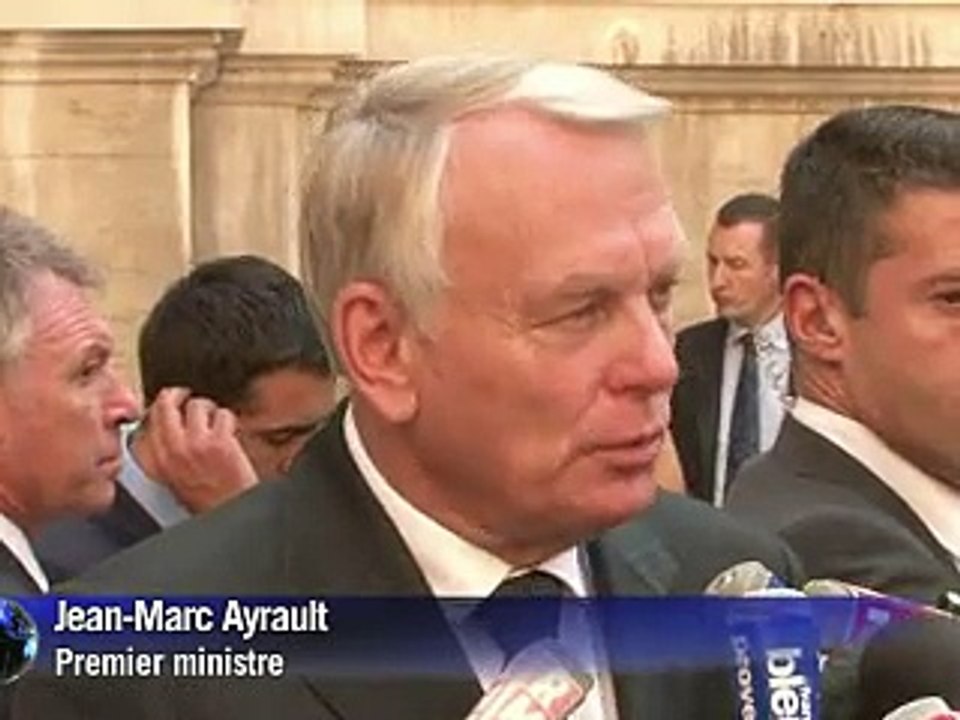 Ayrault plonge, deux jours durant, dans le grand bain marseillais