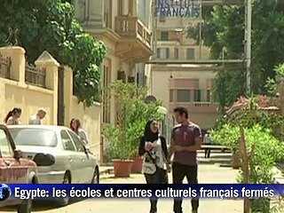 Caricatures: la France ferme ambassades et écoles dans une vingtaine de pays musulmans