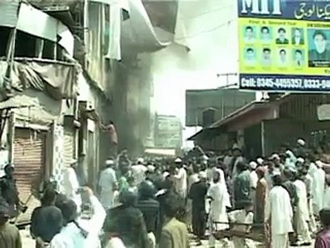 Film anti-islam et caricatures: nouvelles manifestations, deux morts au Pakistan