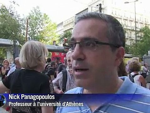 Grèce: plus de 30.000 personnes dans la rue à Athènes et Salonique