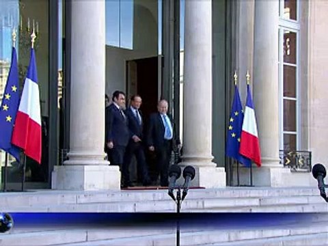 Cellule islamiste: Hollande assure la communauté juive d'une mobilisation totale de l'Etat