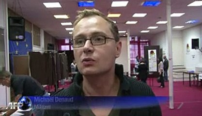 Désignation du 1er secrétaire du PS: Harlem Désir élu