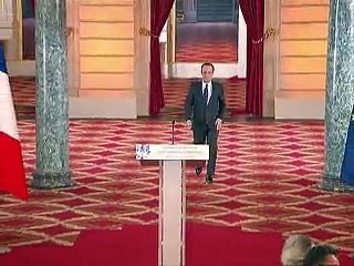 Hollande nie tout "virage" politique, mais assume des choix discutés à gauche