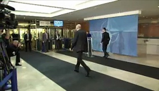 Syrie: l'Otan va protéger la Turquie et menace Damas sur les armes chimiques