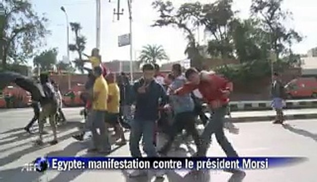 Egypte: pro et anti Morsi manifestent sous l'oeil de l'armée