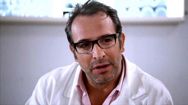 L'ours : le sketch avec Jean Dujardin, Marion Cotillard et Guillaume Canet