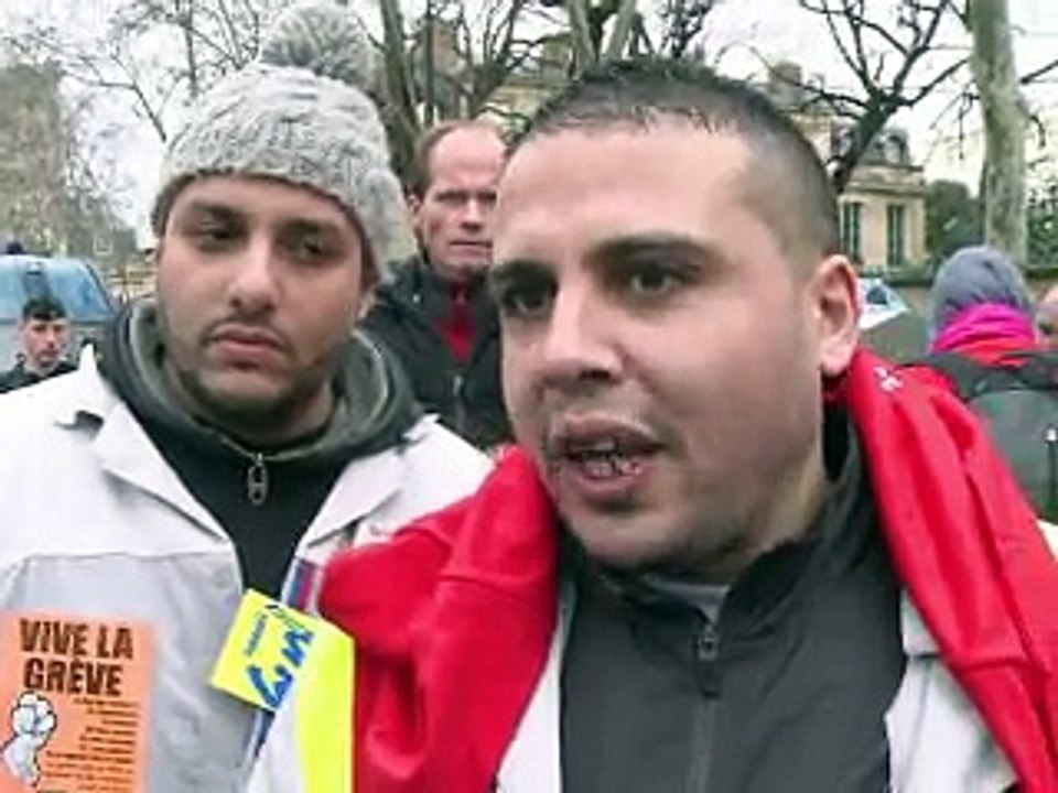 PSA, Sanofi, Virgin: des salariés mobilisés à Paris contre les plans sociaux