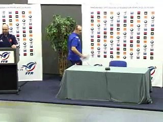 Six nations: Dusautoir et "la prime à novembre" pour l'Italie