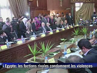 Egypte: des manifestants crient leur colère contre le président Morsi