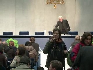 Le pape Benoit XVI prend le monde de court en annonçant sa démission - EN DIRECT