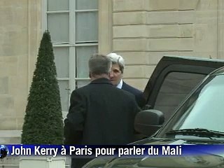 Guerre au Mali: le secrétaire d'Etat américain Kerry rencontre Hollande à Paris