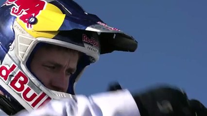 Un saut de 67 mètres en moto-neige