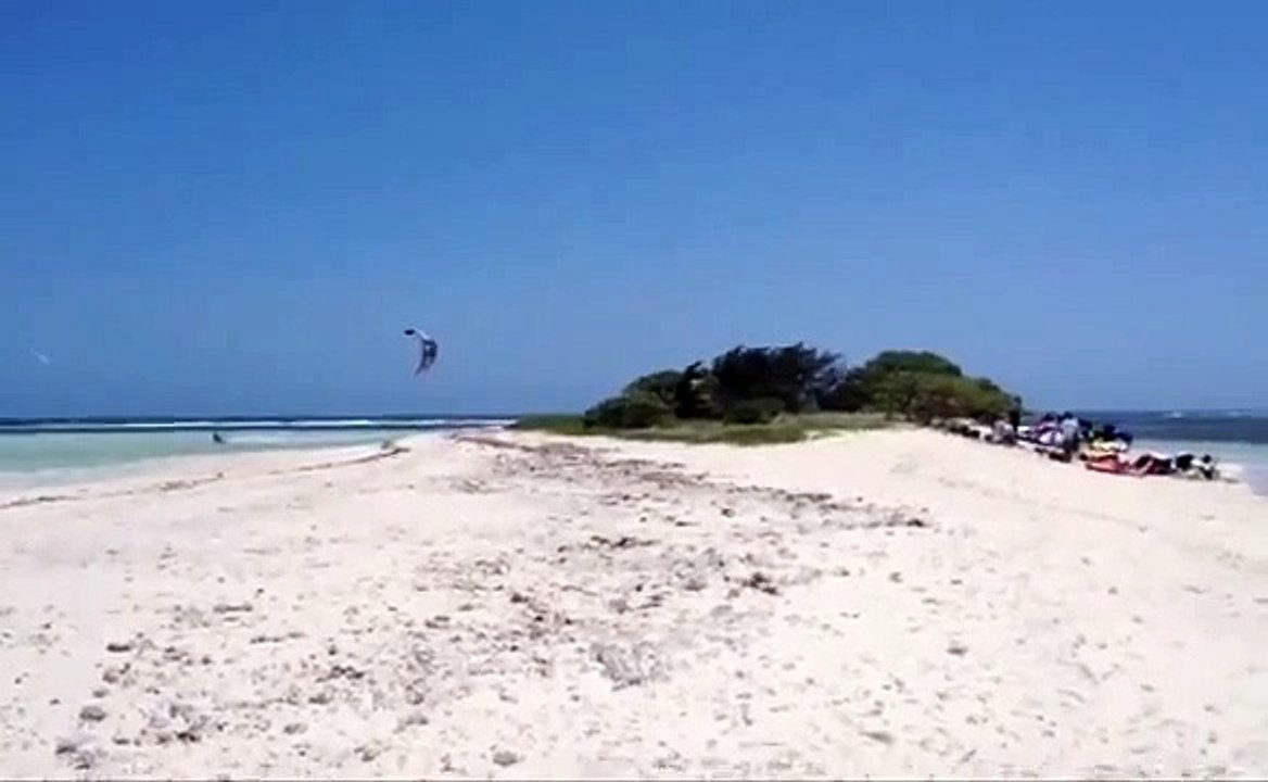 Un saut de géant en kite-surf