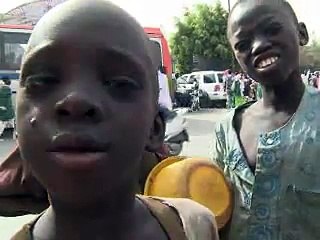 Au Sénégal, un "cirque social" aide des enfants à quitter la rue