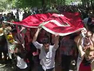 Turquie: les affrontements reprennent, un manifestant tué par une voiture