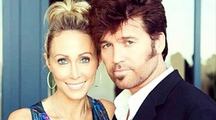 Miley Cyrus attaque son père sur Twitter