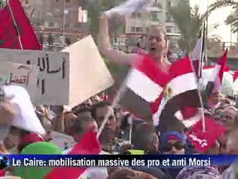 Egypte: Morsi réaffirme sa légitimité , des heurts meurtriers