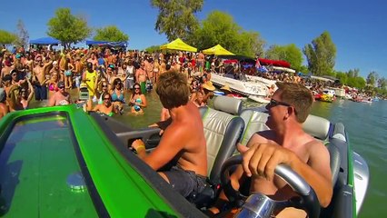 Une voiture amphibie super rapide