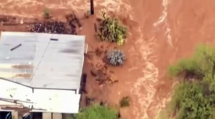 Arizona : des automobilistes encerclés par la crue
