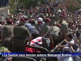 Tunisie: marée humaine pour les funérailles du député Brahmi