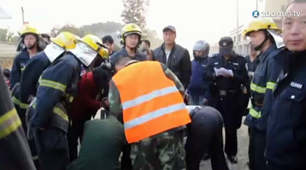 Chine : sauvé d'un égout de 6 mètres de profondeur!