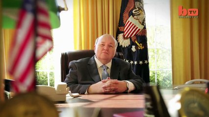 Il reconstitue le bureau de Barck Obama moyennant 200 000 dollars