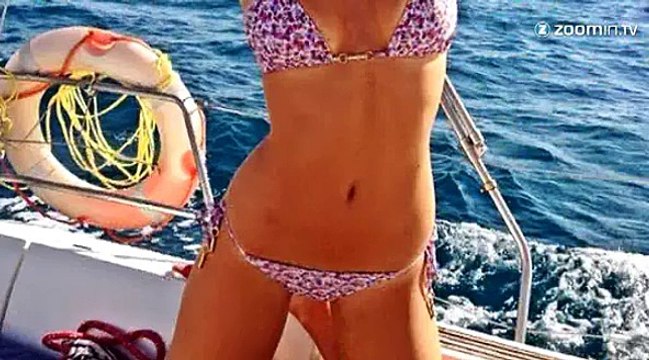 Bar Refaeli : 2013 en 14 bikinis !