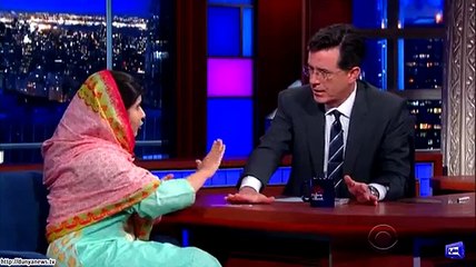 Malala Yousafzai shows her card tricks on Stephen Colbert Show